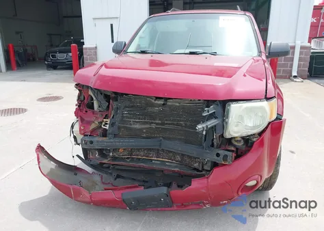 2011 Ford Escape Xlt z USA, uszkodzony, nr VIN 1FMCU0D76BKA74180